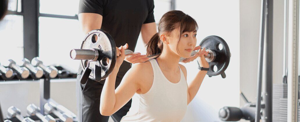 woman lifting weights